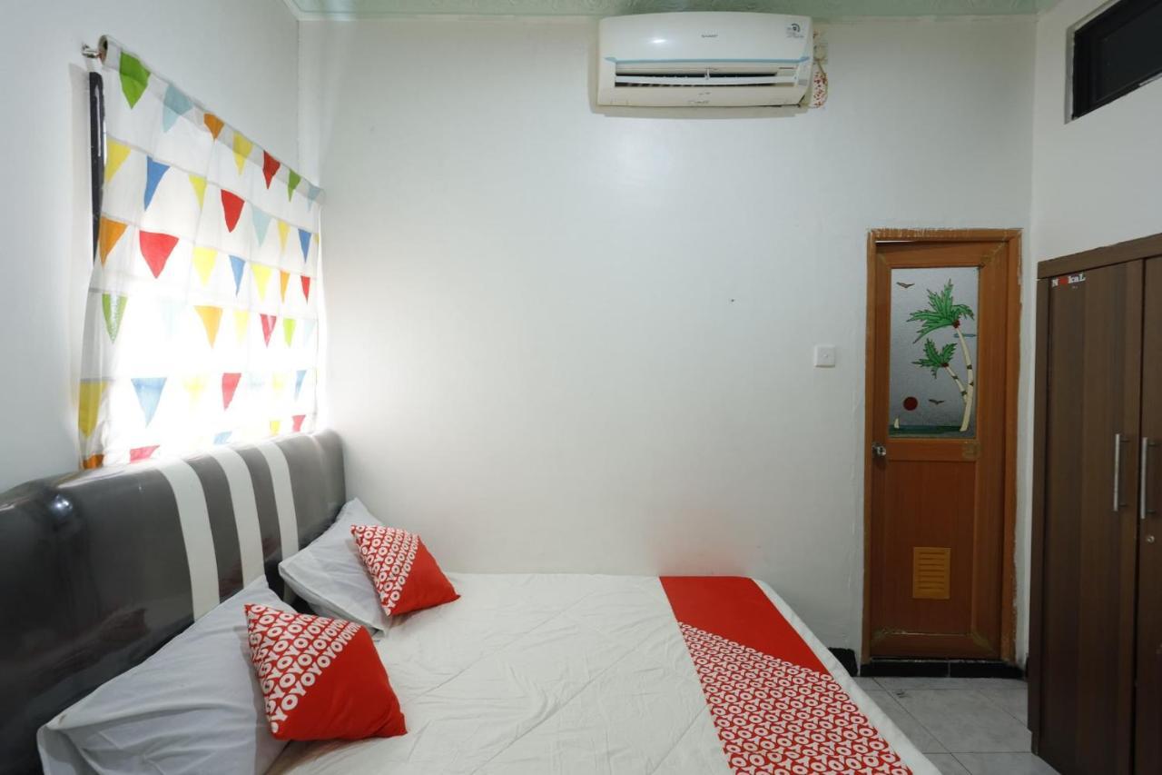 Oyo 92702 Minang Jaya Hotel Nagoya Kültér fotó